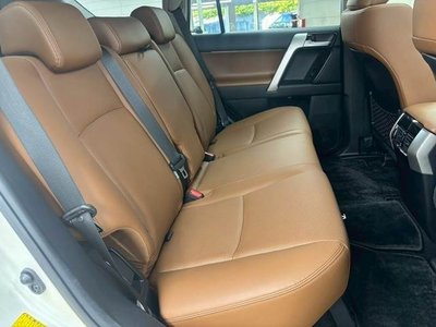 TOYOTA LAND CRUISER PRADO - 10