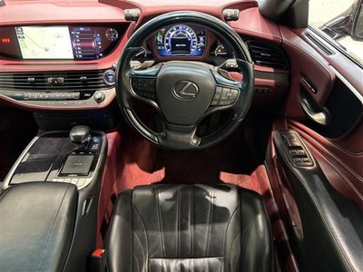 صورة مصغرة 33 لـ 2019 Lexus LS