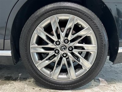 صورة مصغرة 27 لـ 2019 Lexus LS