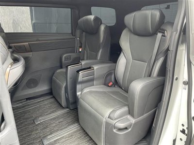 صورة مصغرة 28 لـ 2023 Toyota ALPHARD