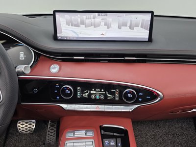 2021 Genesis GV70 — миниатюра 14