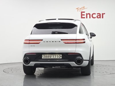 صورة 3 لـ 2021 Genesis GV70