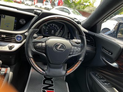 صورة مصغرة 13 لـ 2018 Lexus LS