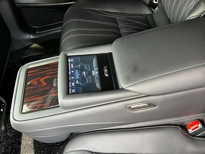 صورة مصغرة 23 لـ 2018 Lexus LS