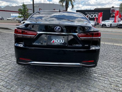 LEXUS LS - 7