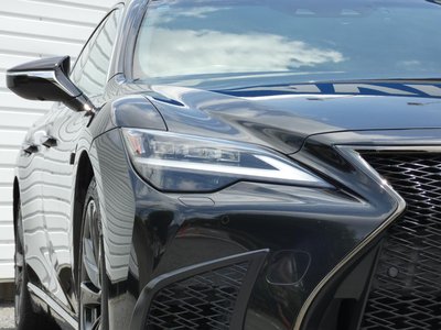 LEXUS LS - 9