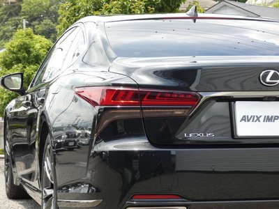 LEXUS LS - 10