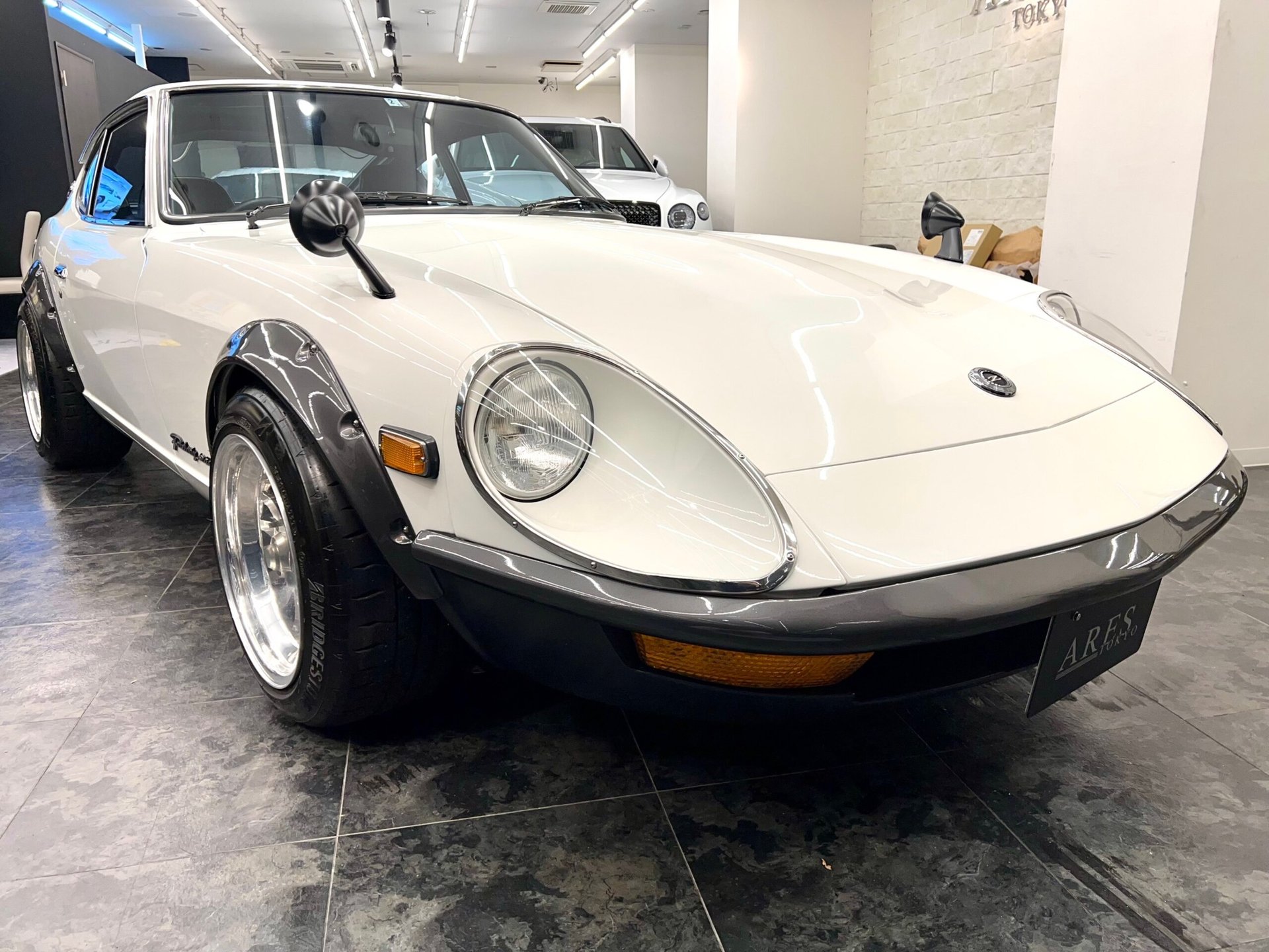 NISSAN FAIRLADY Z - View 1