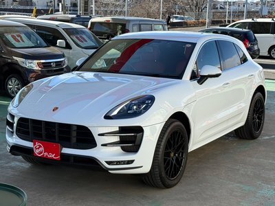 PORSCHE MACAN - 6