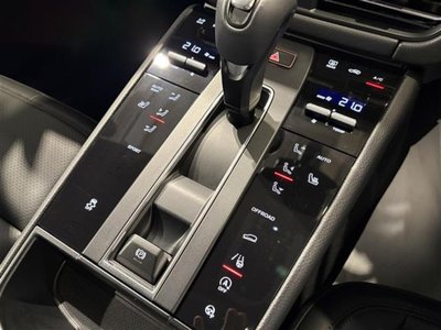 2024 Porsche MACAN 缩略图 17