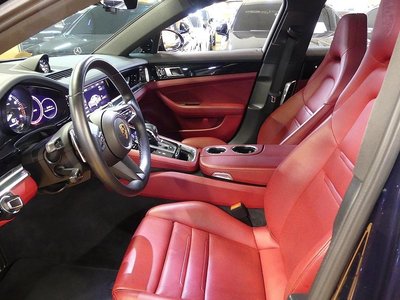 PORSCHE PANAMERA - 10