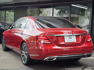 MERCEDES-BENZ E-CLASS - 10