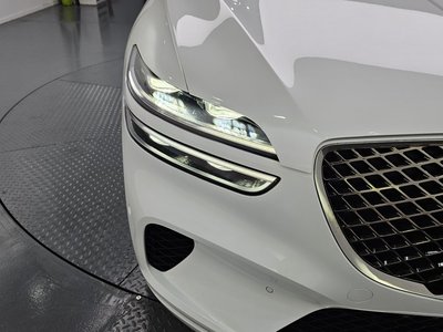 صورة 9 لـ 2022 Genesis GV70
