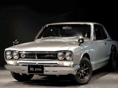 NISSAN SKYLINE GT-R - 1