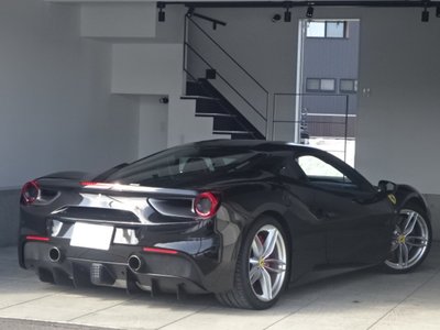FERRARI 488 GTB - 8