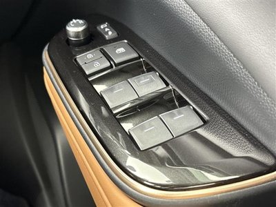 2024 Toyota CROWN SPORT thumbnail 32