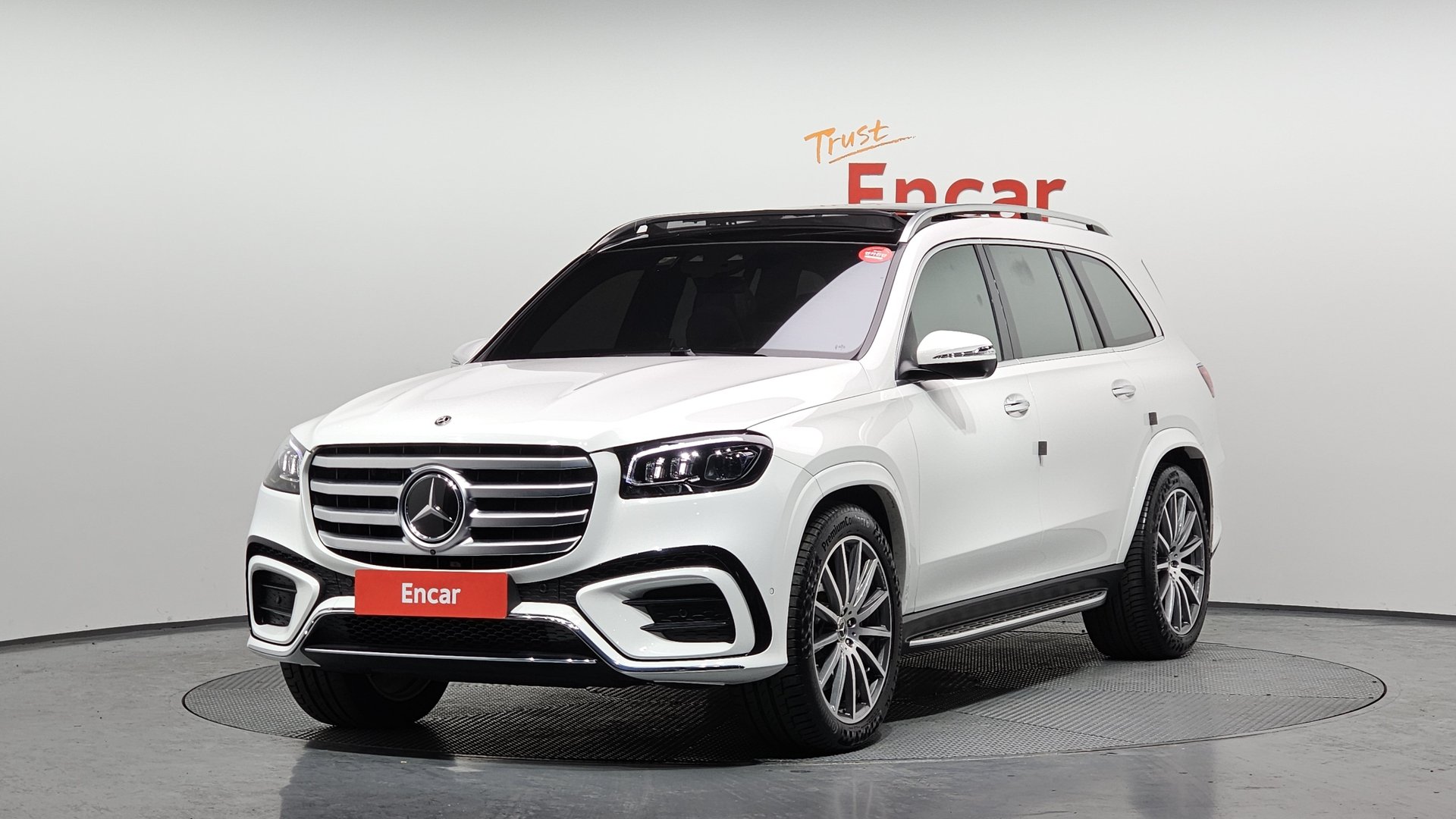 MERCEDES-BENZ GLS - View 1