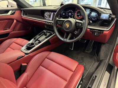 PORSCHE 911 - 9