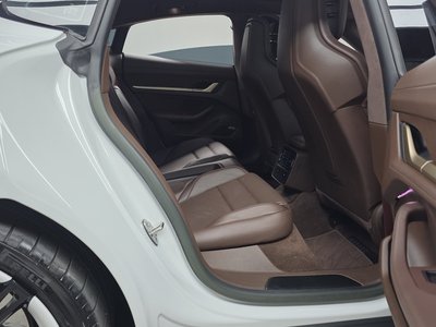 2023 Porsche TAYCAN 缩略图 17