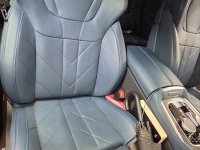 صورة 4 لـ 2023 BMW XM