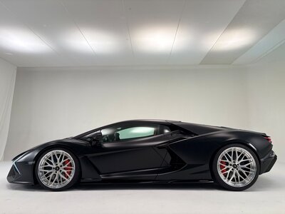 LAMBORGHINI REVUELTO - 9