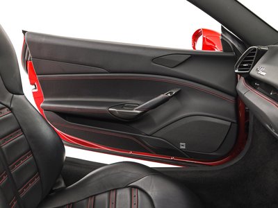 2016 Ferrari 488 SPIDER 照片 25