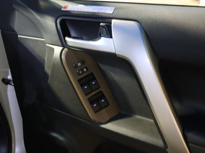 صورة مصغرة 15 لـ 2023 Toyota LAND CRUISER PRADO