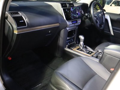 صورة مصغرة 21 لـ 2023 Toyota LAND CRUISER PRADO
