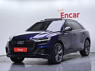 صورة 1 لـ 2022 AUDI Q8