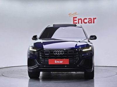 صورة 2 لـ 2022 AUDI Q8