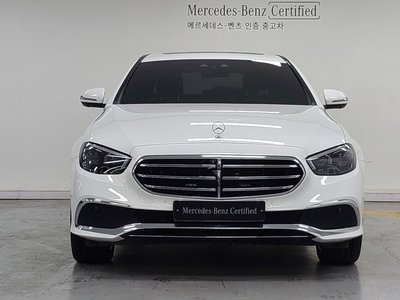 MERCEDES-BENZ E-CLASS - 2