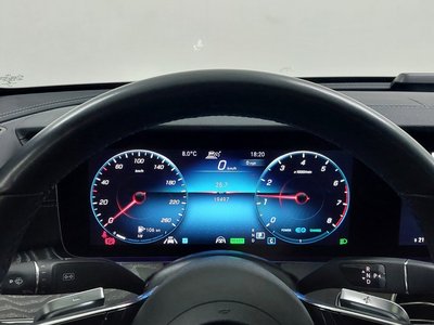 MERCEDES-BENZ E-CLASS - 8