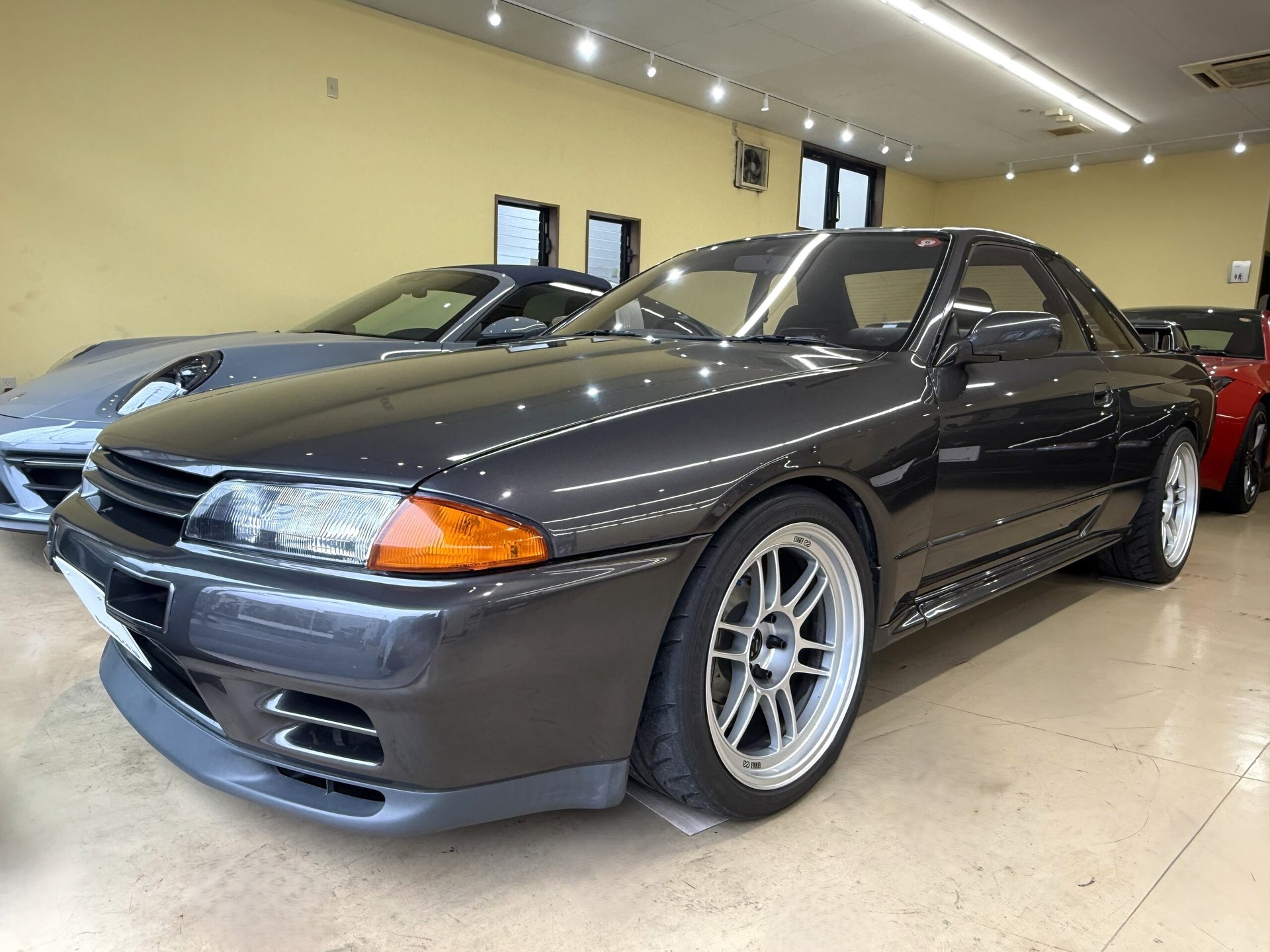 NISSAN SKYLINE GT-R - View 1