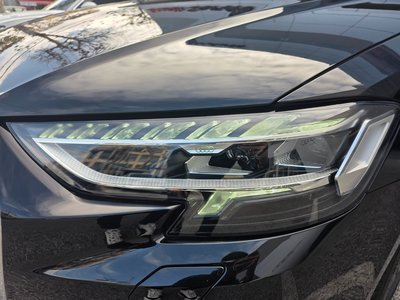 AUDI A8 - 7