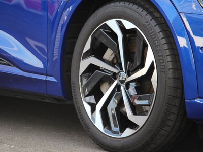 AUDI Q8 SPORTBACK E-TRON - 4