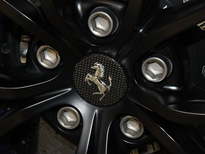 FERRARI 488 PISTA - 8