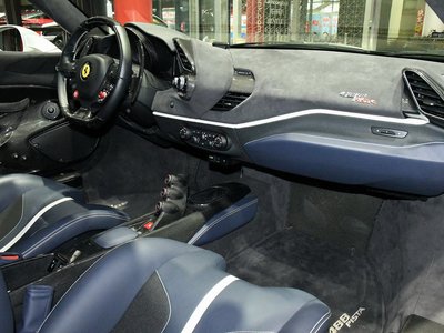 FERRARI 488 PISTA - 3