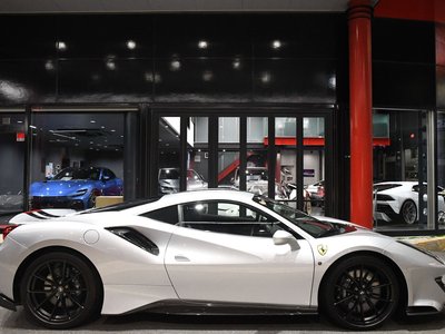 FERRARI 488 PISTA - 5