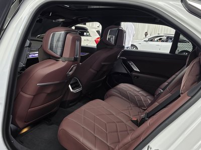 2024 BMW 7 SERIES thumbnail 16