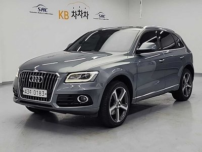 AUDI Q5 - 1