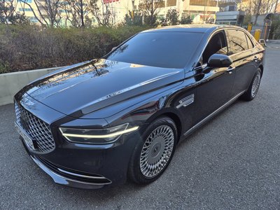 صورة 2 لـ 2020 Genesis G90