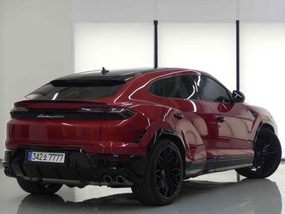 LAMBORGHINI URUS - 2