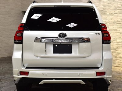 TOYOTA LAND CRUISER PRADO - 10