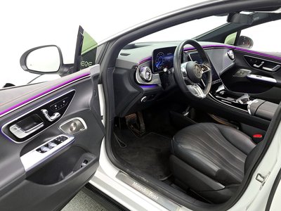 MERCEDES-BENZ EQE - 10