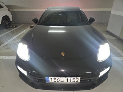 PORSCHE PANAMERA - 5