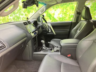 TOYOTA LAND CRUISER PRADO - 6