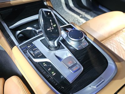 صورة 9 لـ 2019 BMW 7 SERIES