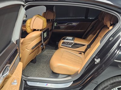 2019 BMW 7 SERIES thumbnail 12
