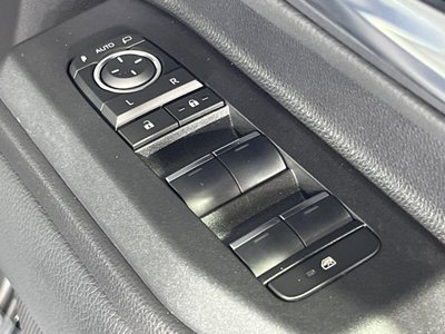 صورة مصغرة 37 لـ 2025 Toyota LAND CRUISER 250