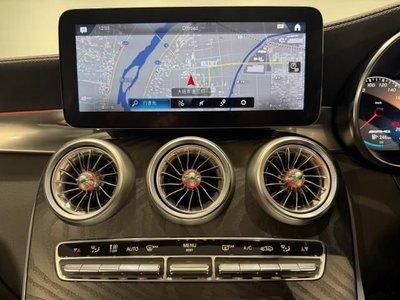 MERCEDES-BENZ GLC - 8